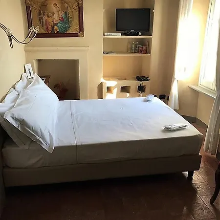 Otel Antico Borgo Cuneo