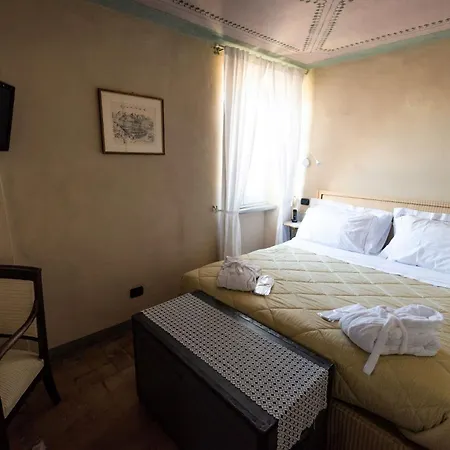 Otel Antico Borgo Cuneo