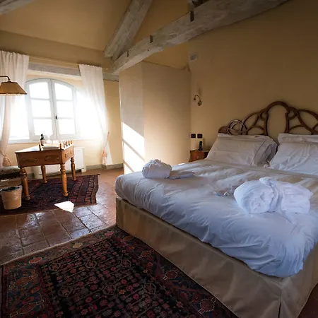 Antico Borgo Otel 4*