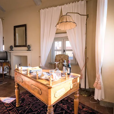 Otel Antico Borgo Cuneo