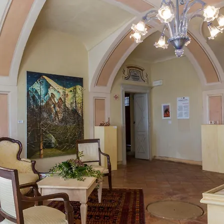 Antico Borgo Hotel 4*