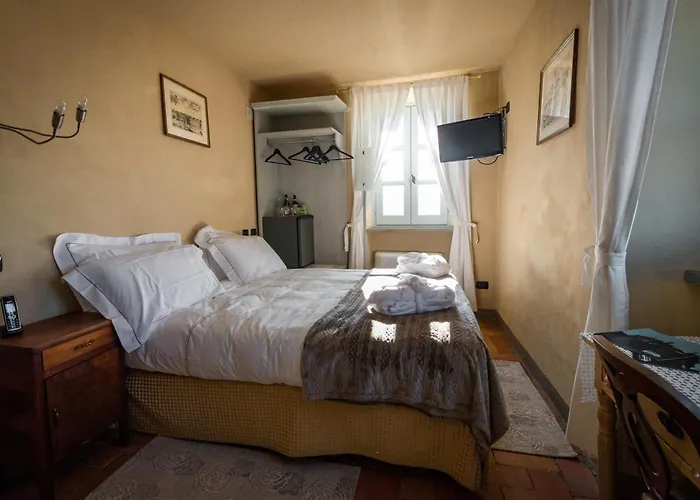 ホテル Antico Borgo 4*